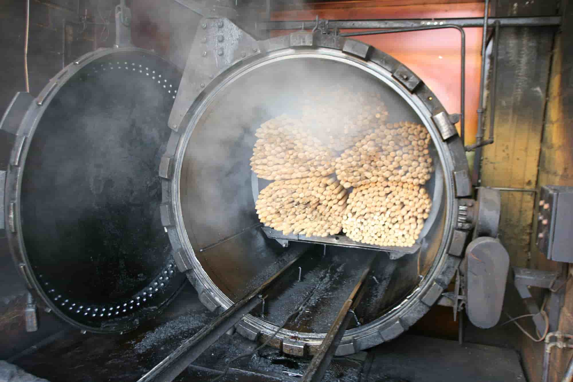 wood autoclave.jpg wood autoclave.jpg